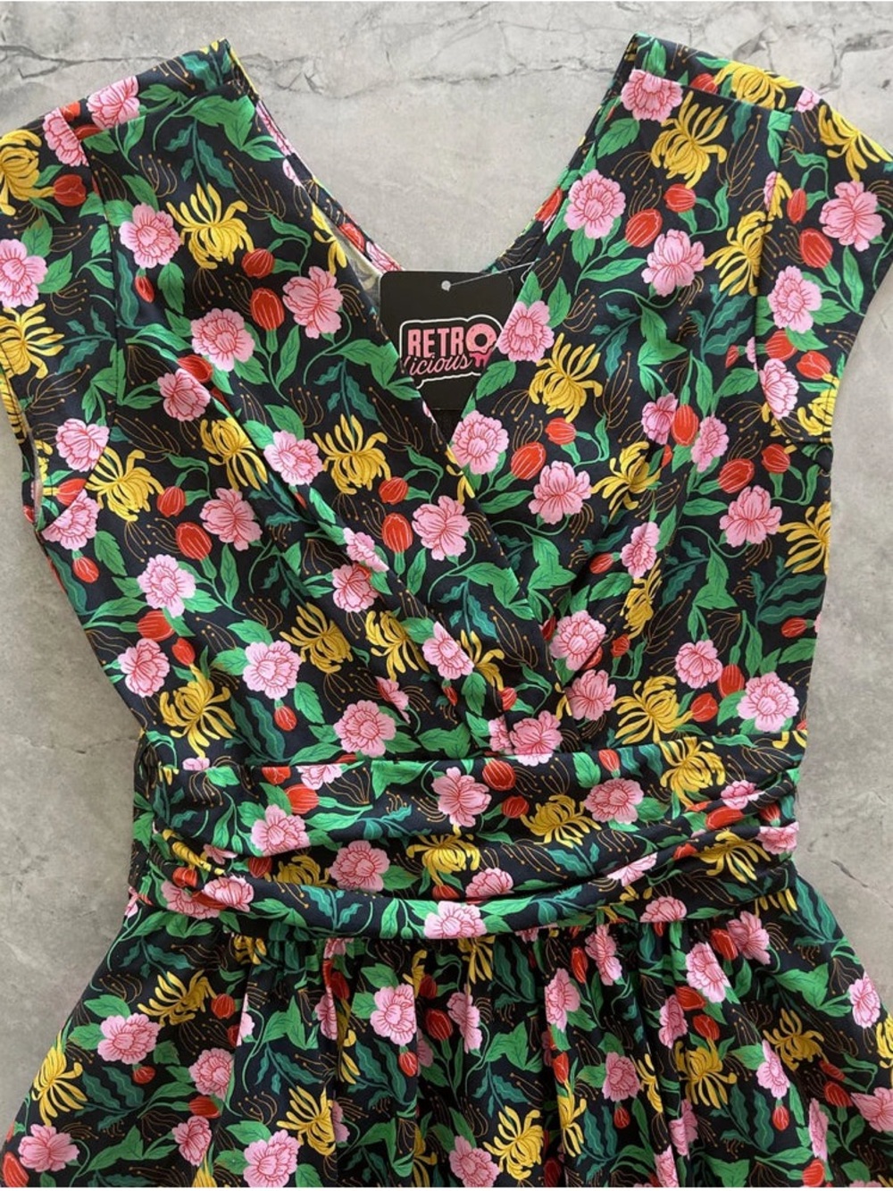 NWT Retrolicious Greta Dress Bright Floral